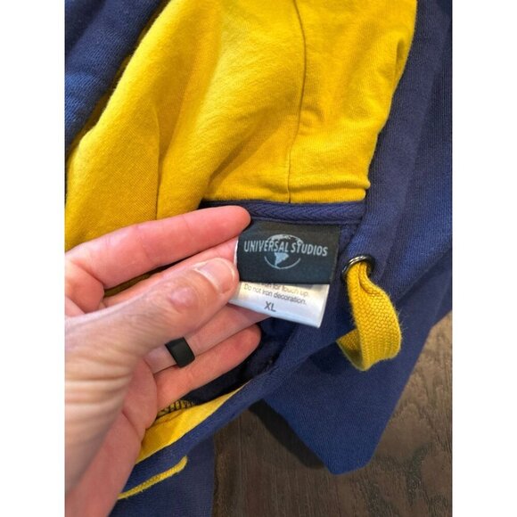 Universal Studios‎ 1912 Adult Sweatshirt - Picture 4 of 4